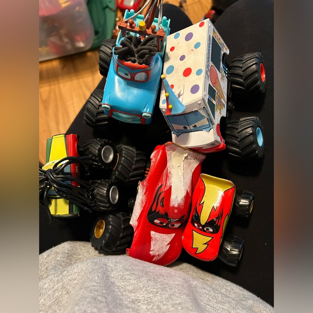 I Screamer Disney 'CARS' Monster Truck and more well loved cars